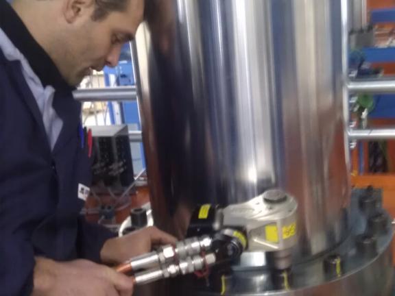 Bulloni cilindro pressa