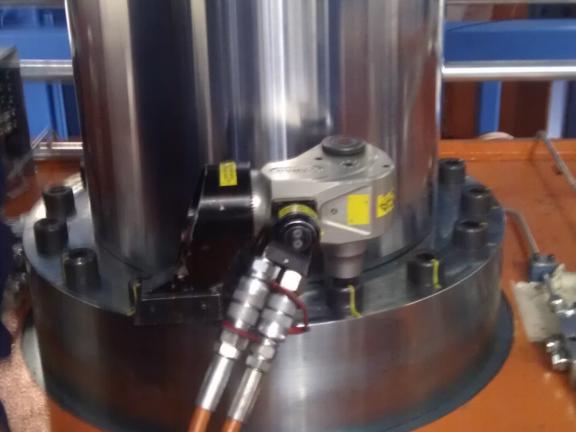 Bulloni cilindro pressa