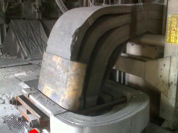 Allentamento bulloni celle elettrolittiche