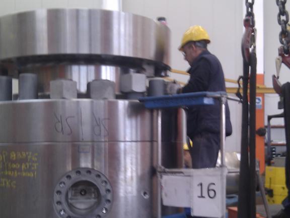 Apertura e chiusura valvole di grande dimensione