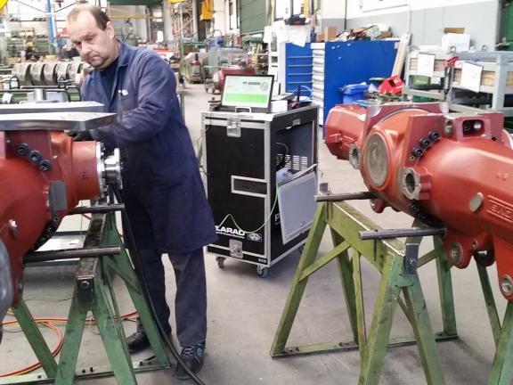 Serraggio dei bulloni mozzi di trasmissione