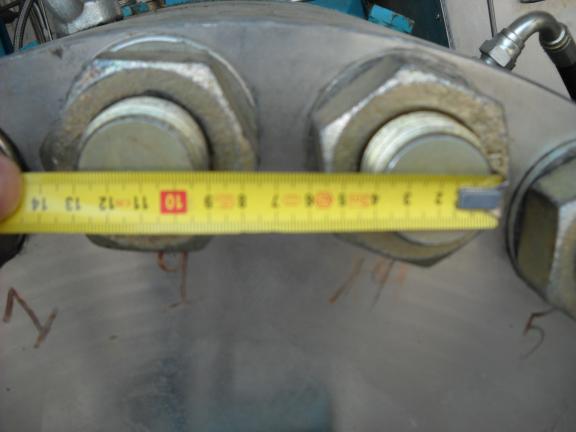 Serraggio bulloni delle testate dei compressori