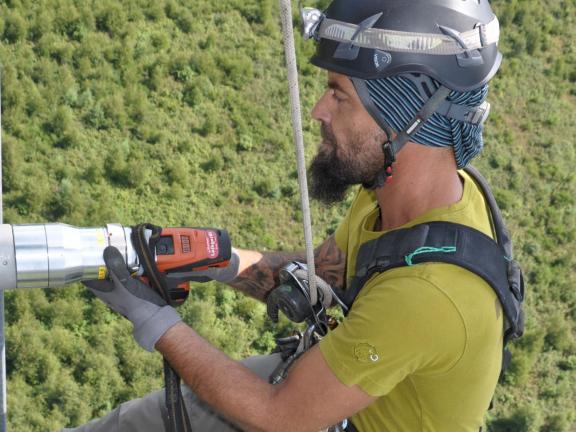 Avvitatori Dinamometrici Batteria con Braccio di Reazione