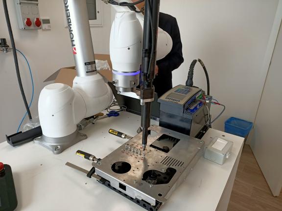 Avvitatori Dinamometrici Cobot